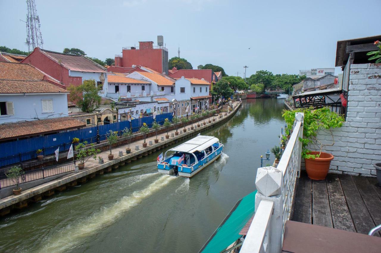 ホテル ウェイファーラー ゲスト ハウス Malacca エクステリア 写真